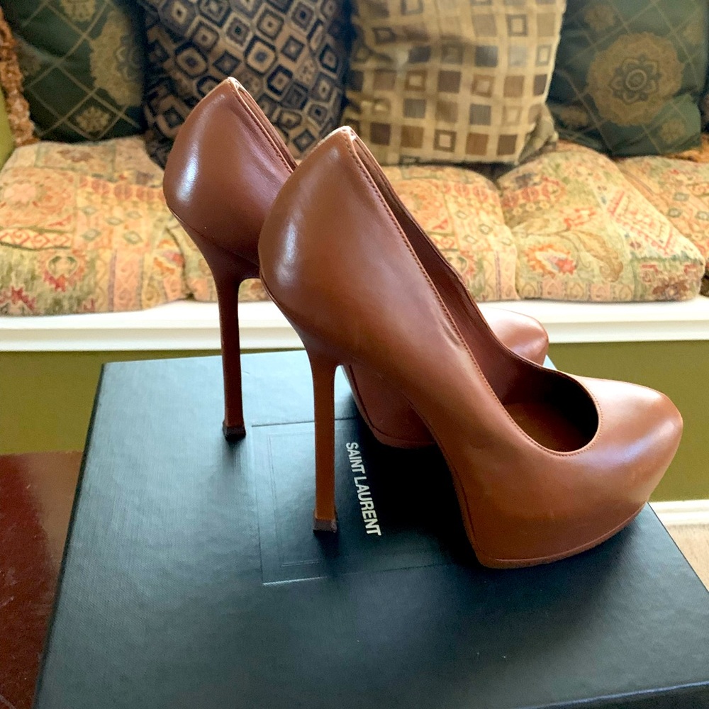 Brown Yves Saint Laurent Tribute Pumps